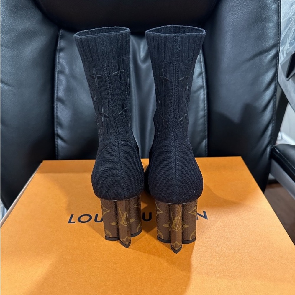 36.5 LV booties - Picture 3 of 9